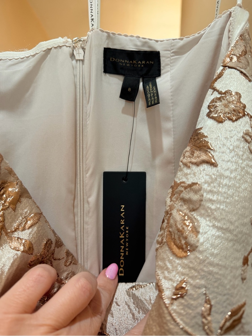 Women's Jacket Subcategory Identification - Picture 3 of 5